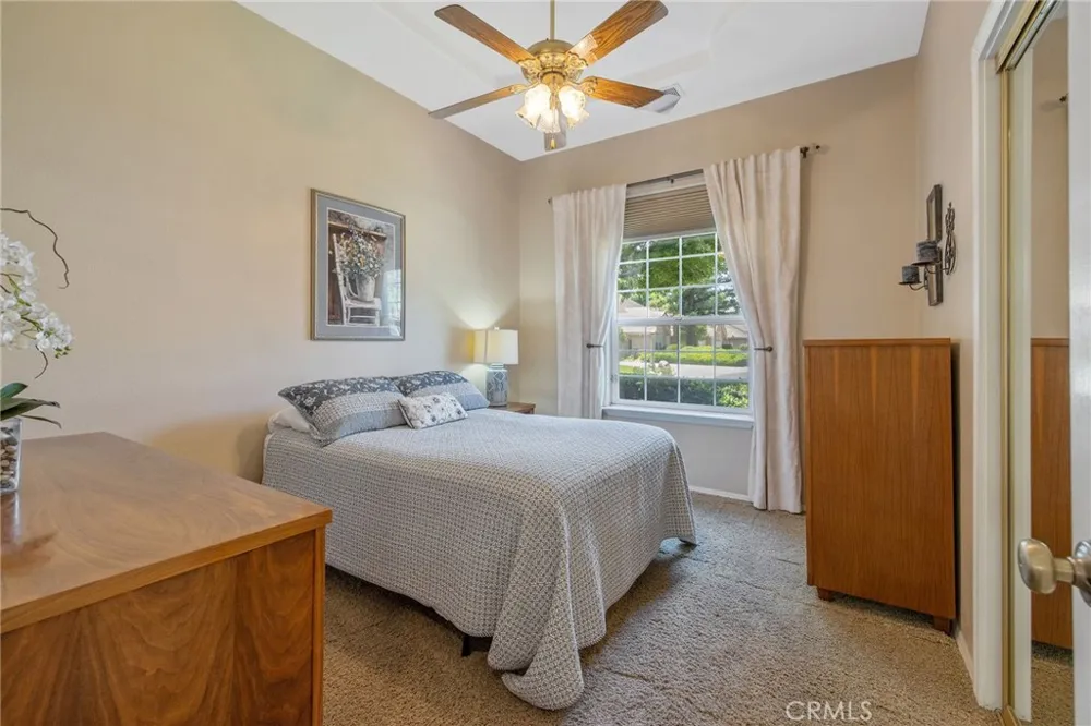 2833 E Laura Court Visalia, CA 93292