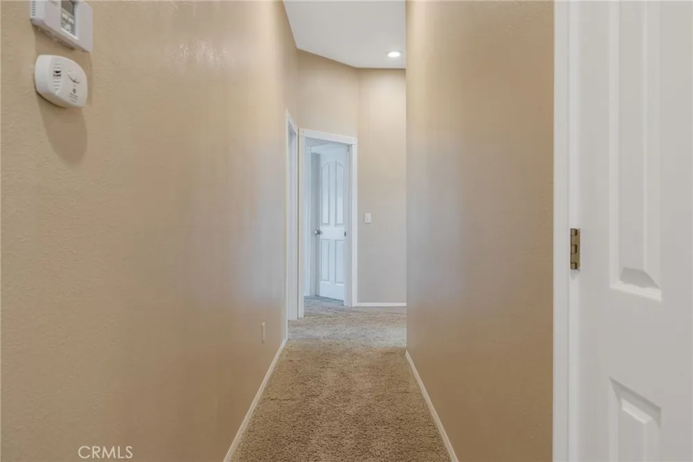 2833 E Laura Court Visalia, CA 93292