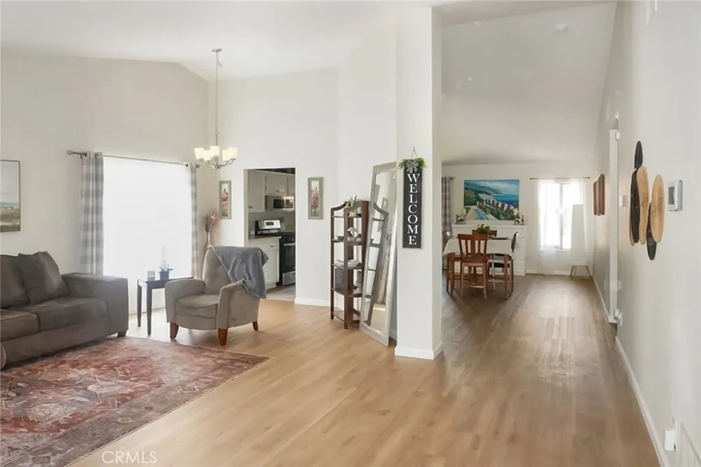 11062 Willow Adelanto, CA 92301