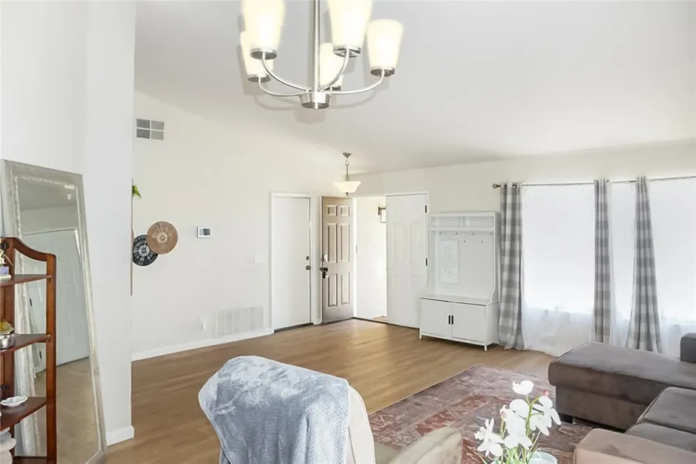 11062 Willow Adelanto, CA 92301