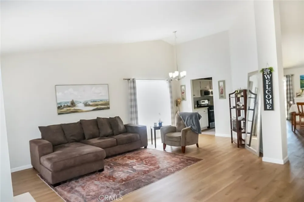11062 Willow Adelanto, CA 92301