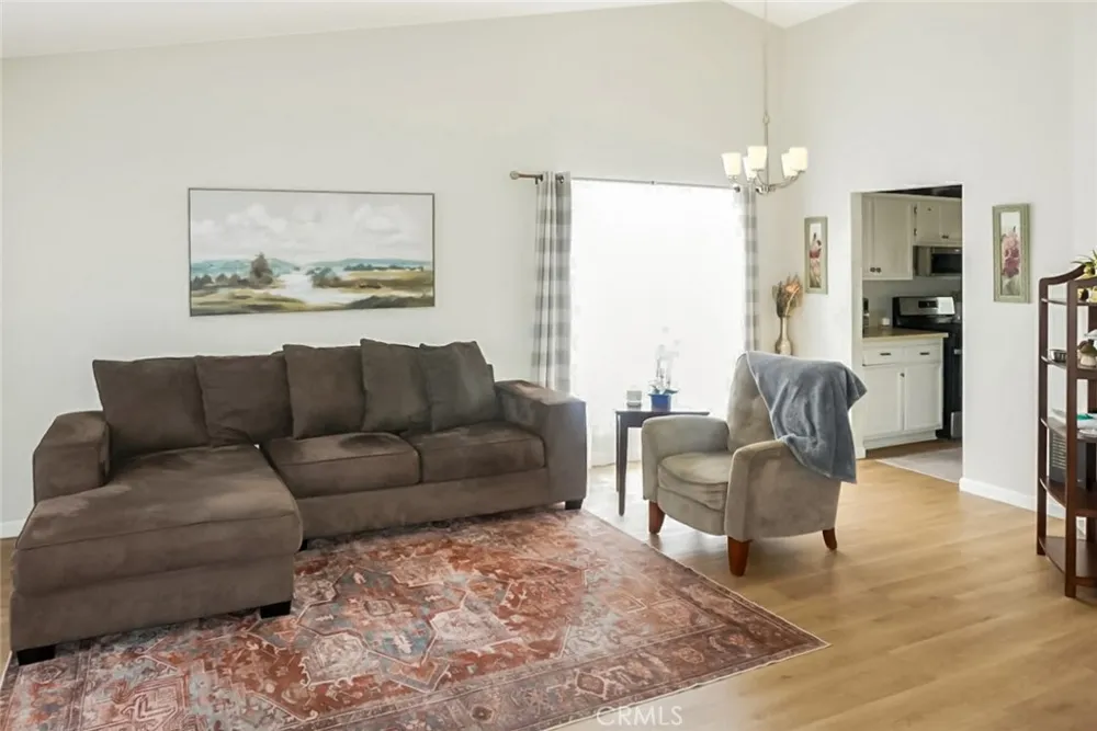 11062 Willow Adelanto, CA 92301