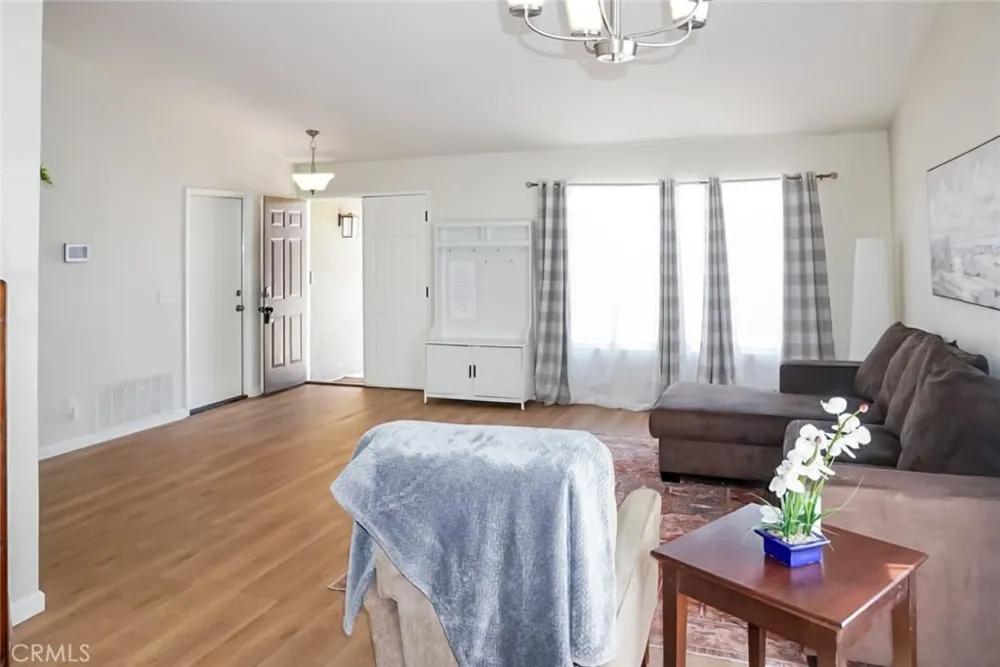 11062 Willow Adelanto, CA 92301