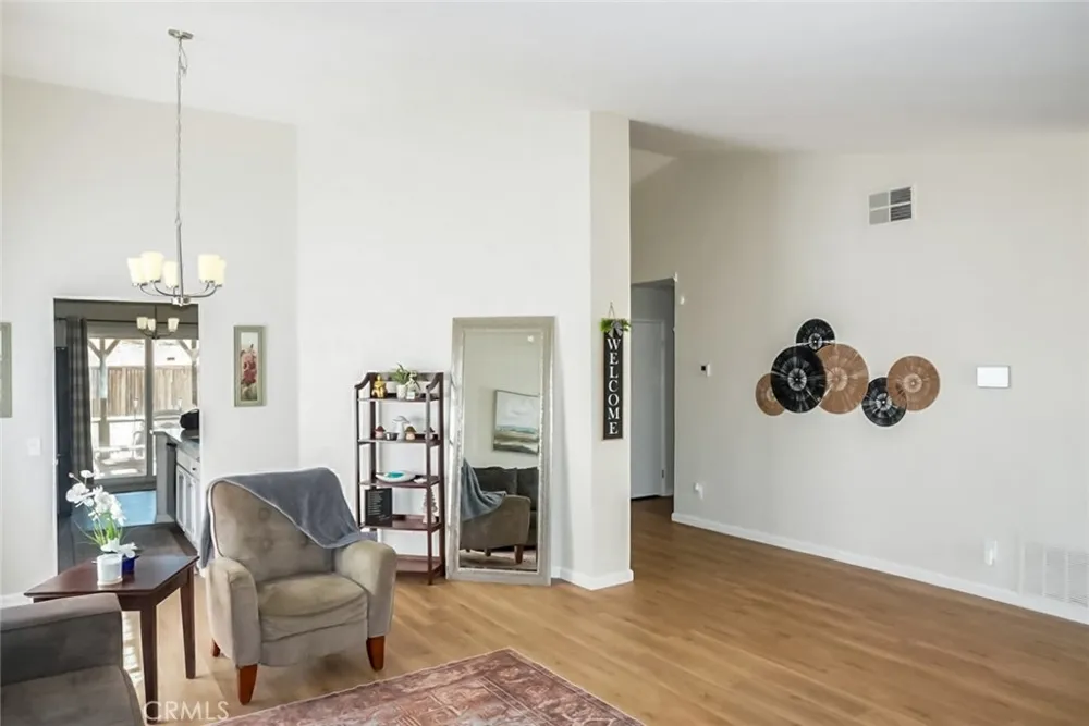 11062 Willow Adelanto, CA 92301