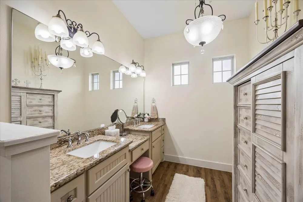 2135 Blue Jay Way Pattison, TX 77423
