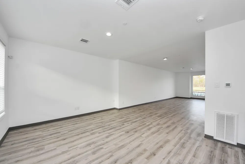 18716 Centro Main Street Shenandoah, TX 77385