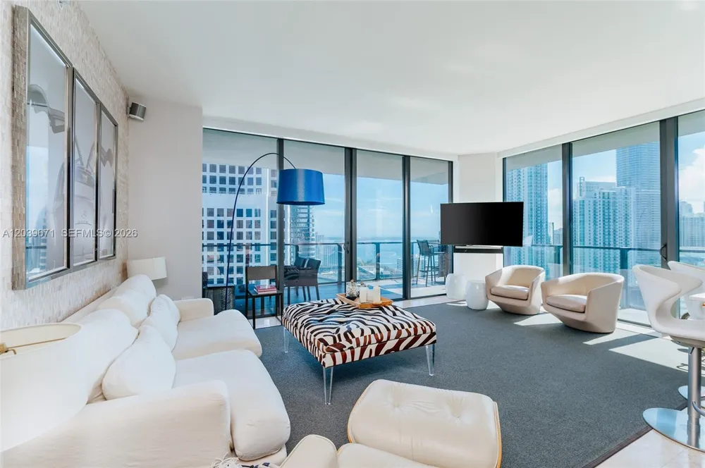 68 SE 6th St #2601 Miami, FL 33131