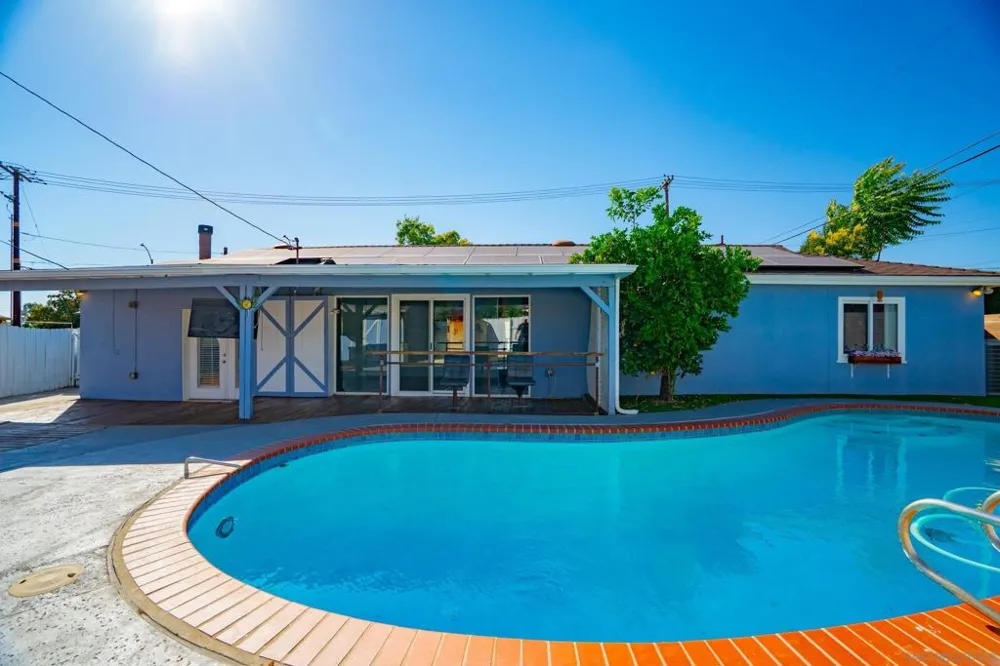 1583 Jade Ave El Cajon, CA 92019