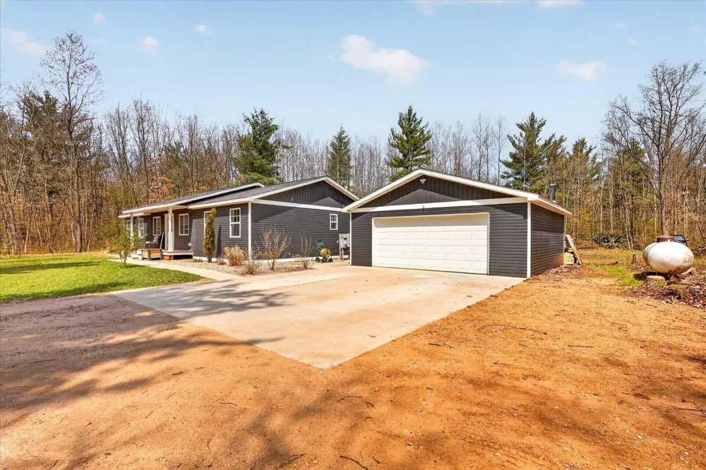 20392 Gates Road Reynolds Township, MI 49329