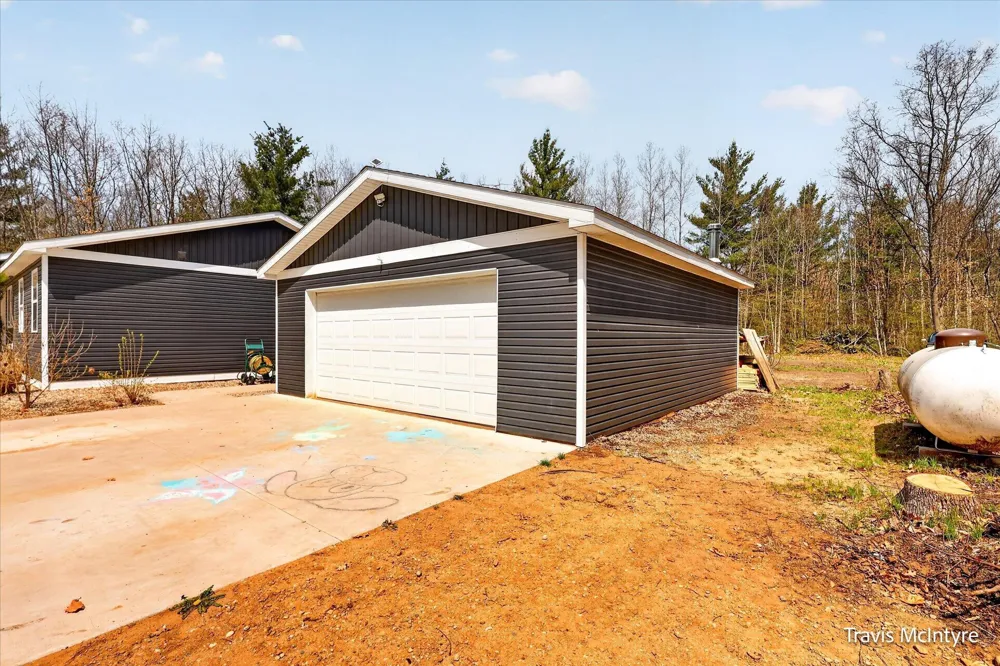 20392 Gates Road Reynolds Township, MI 49329