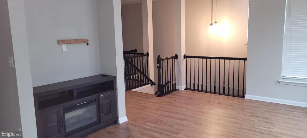 20864 COSWORTH TERRACE Sterling, VA 20165