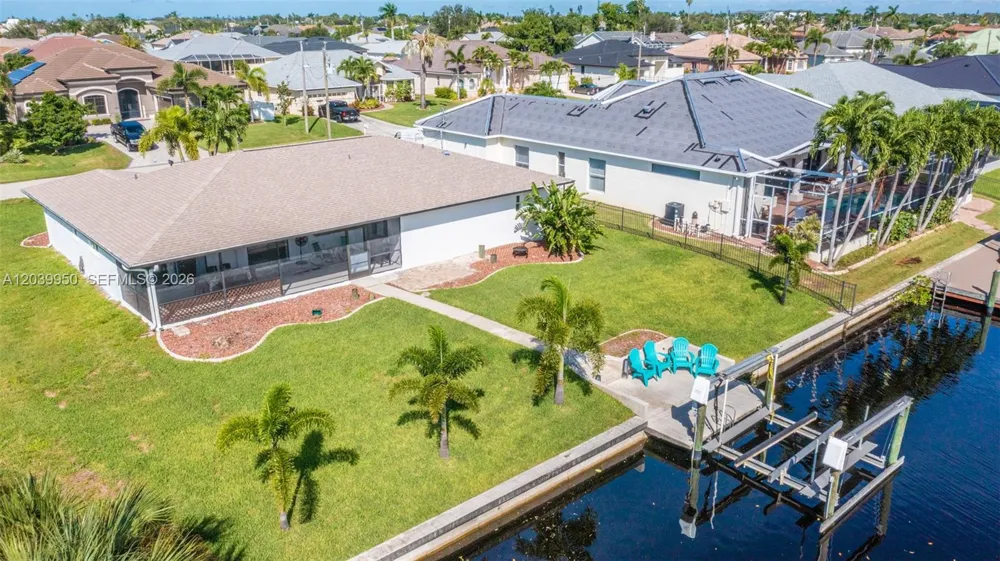 2219 SE 19 PL Cape Coral, FL 33990