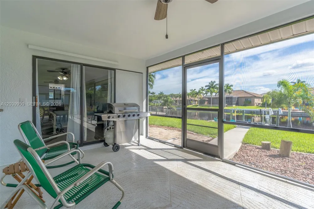 2219 SE 19 PL Cape Coral, FL 33990