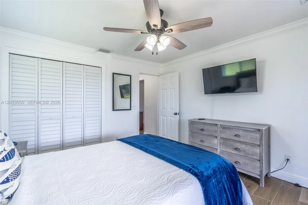 2219 SE 19 PL Cape Coral, FL 33990