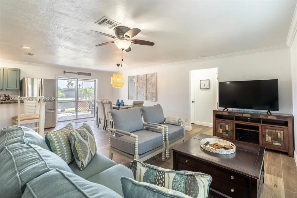 2219 SE 19 PL Cape Coral, FL 33990