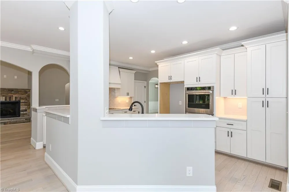 5483 Meadowlark Court Winston-Salem, NC 27106