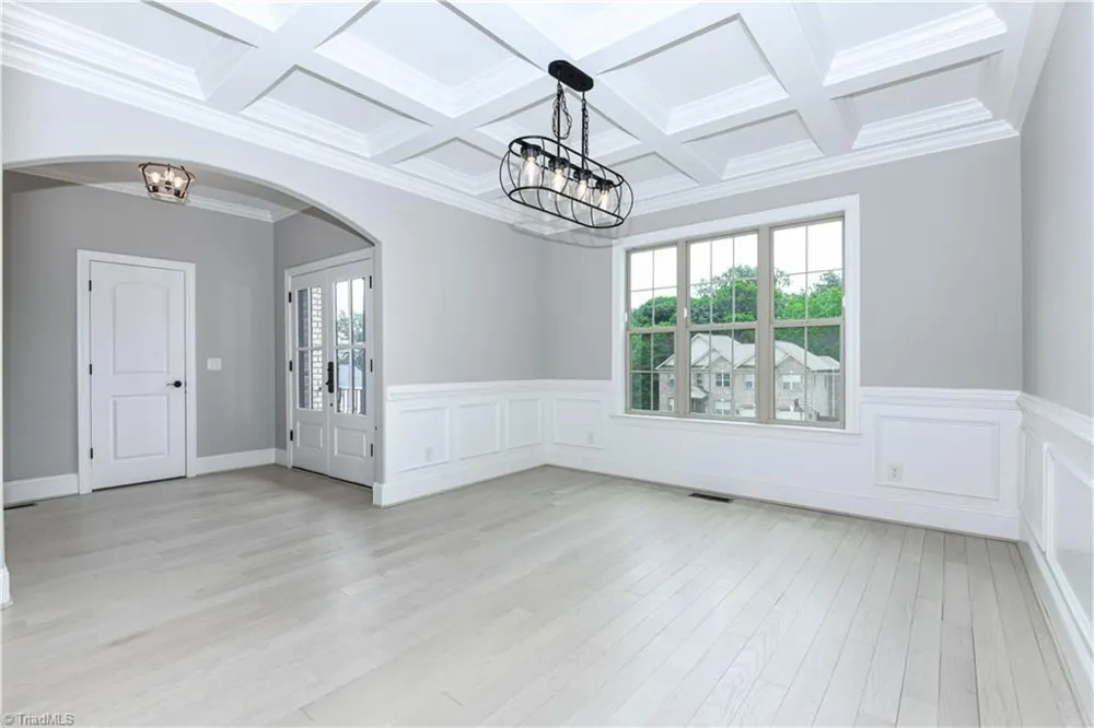 5483 Meadowlark Court Winston-Salem, NC 27106
