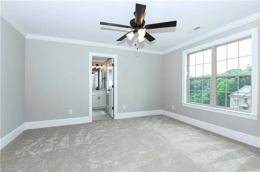 5483 Meadowlark Court Winston-Salem, NC 27106