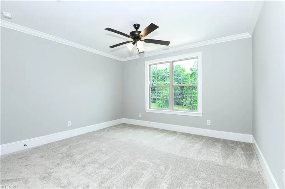 5483 Meadowlark Court Winston-Salem, NC 27106