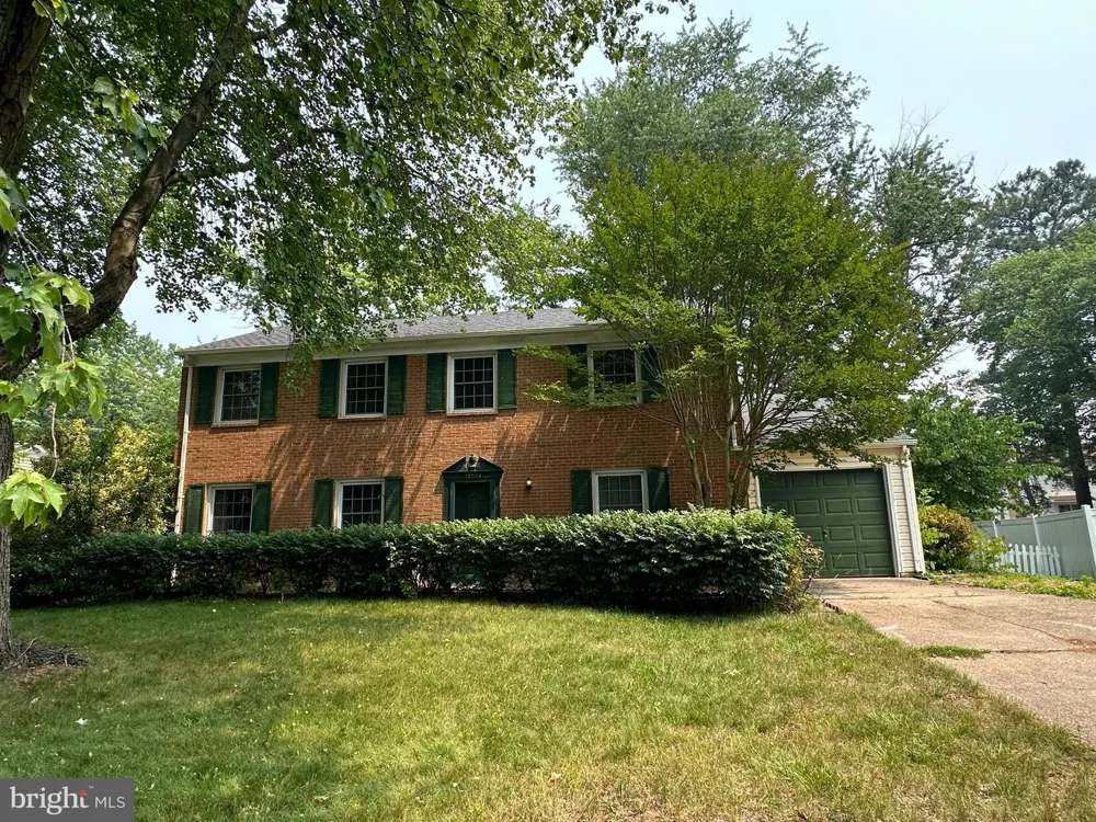 13524 ELLENDALE DRIVE Chantilly, VA 20151