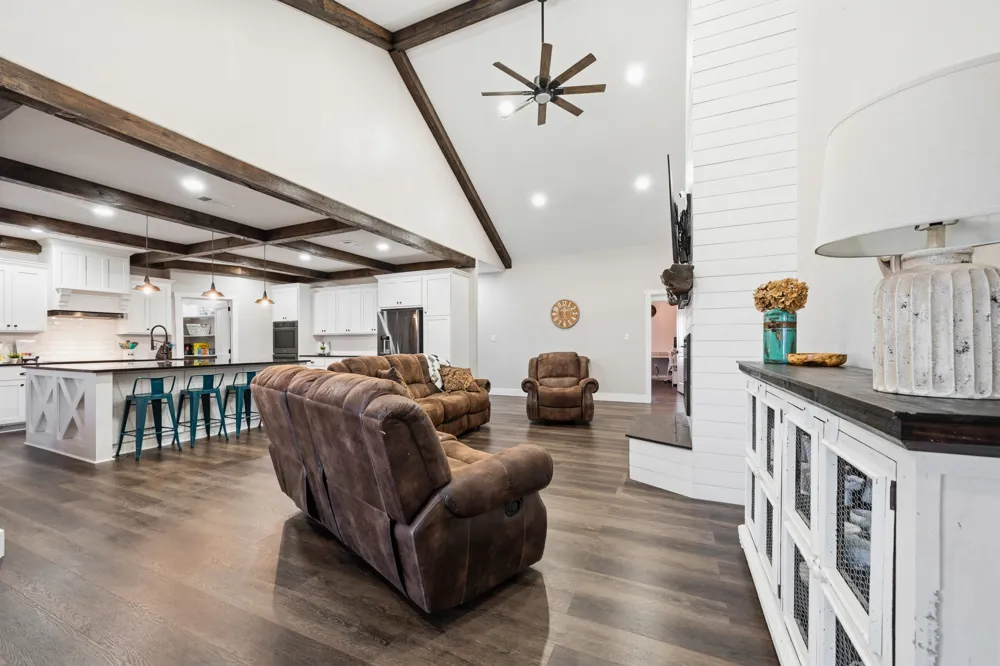 372 County Road 2547 Meridian, TX 76665