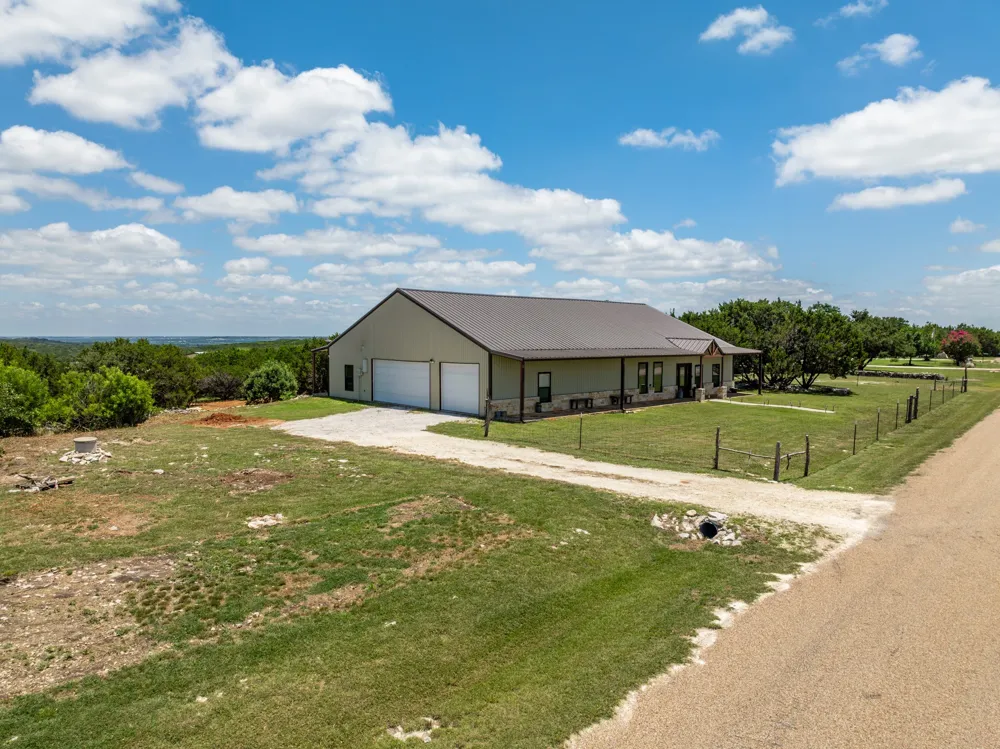 372 County Road 2547 Meridian, TX 76665