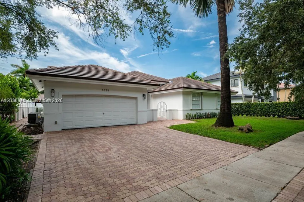 8325 NW 161st Ter Miami Lakes, FL 33016