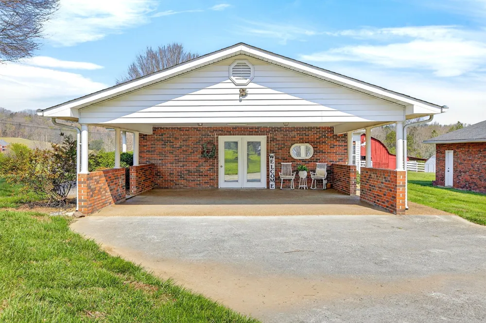 7669 State Highway 30 E Decatur, TN 37322