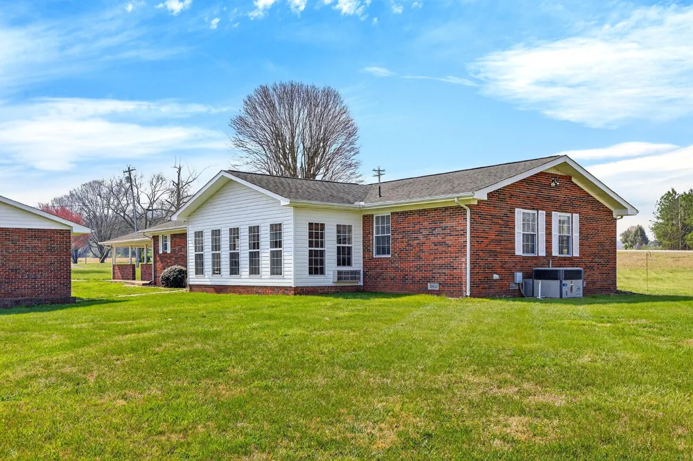 7669 State Highway 30 E Decatur, TN 37322