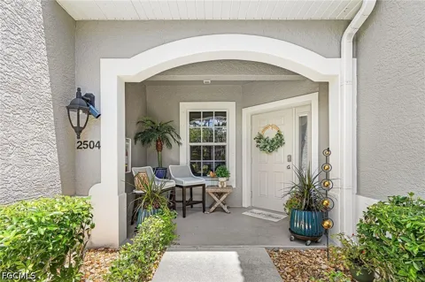 Colonial Country Club Boulevard #2504