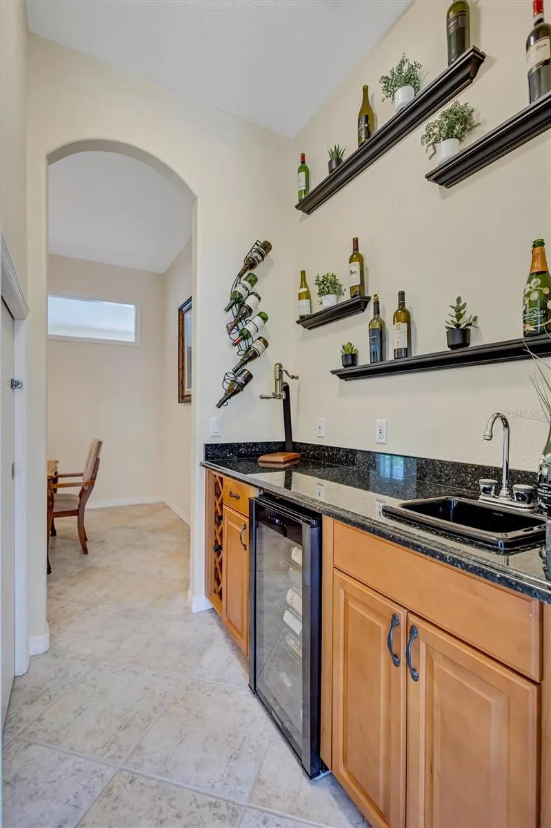 360 46TH COURT E Bradenton, FL 34208