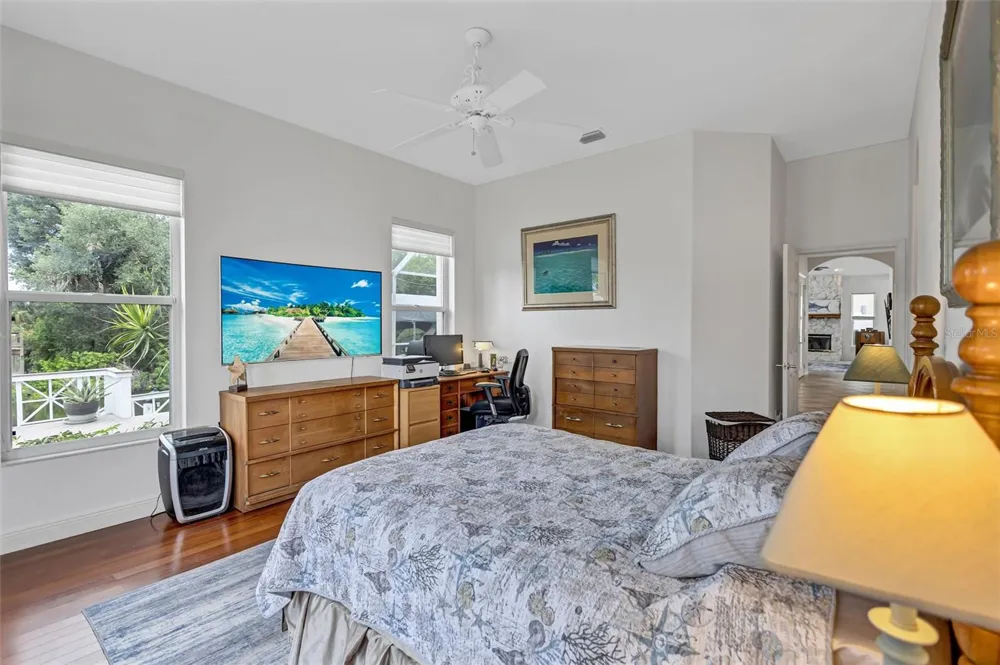 360 46TH COURT E Bradenton, FL 34208