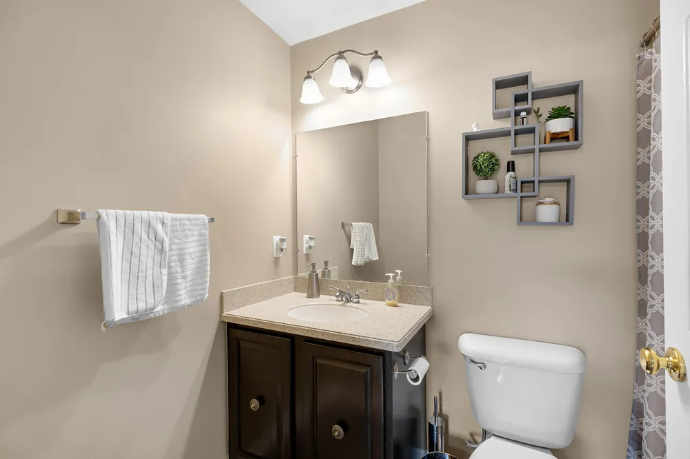 16992 Farmington Road #104 Livonia, MI 48154