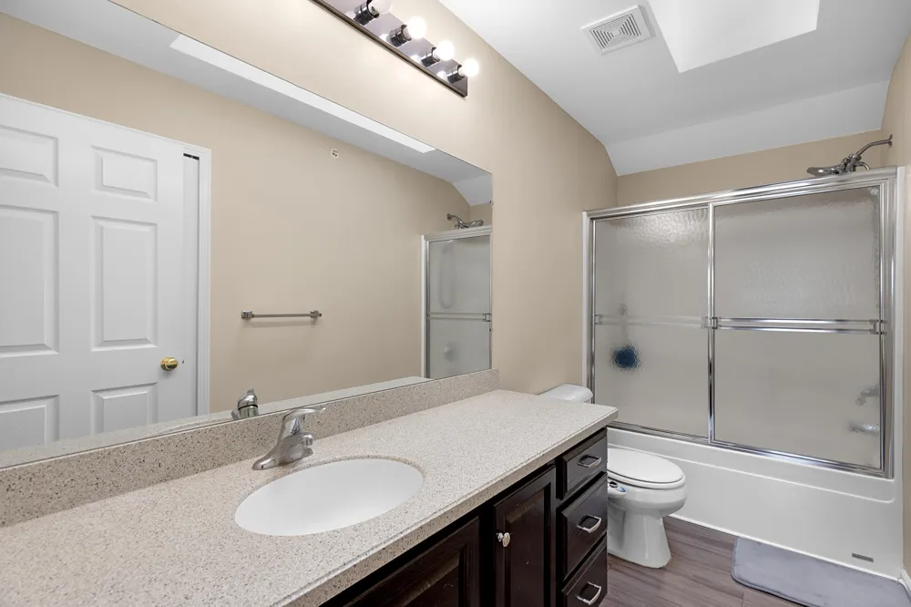 16992 Farmington Road #104 Livonia, MI 48154