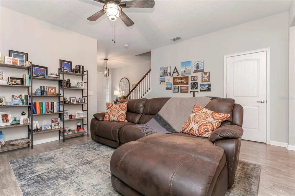 5038 SUNNYSIDE LANE Bradenton, FL 34211