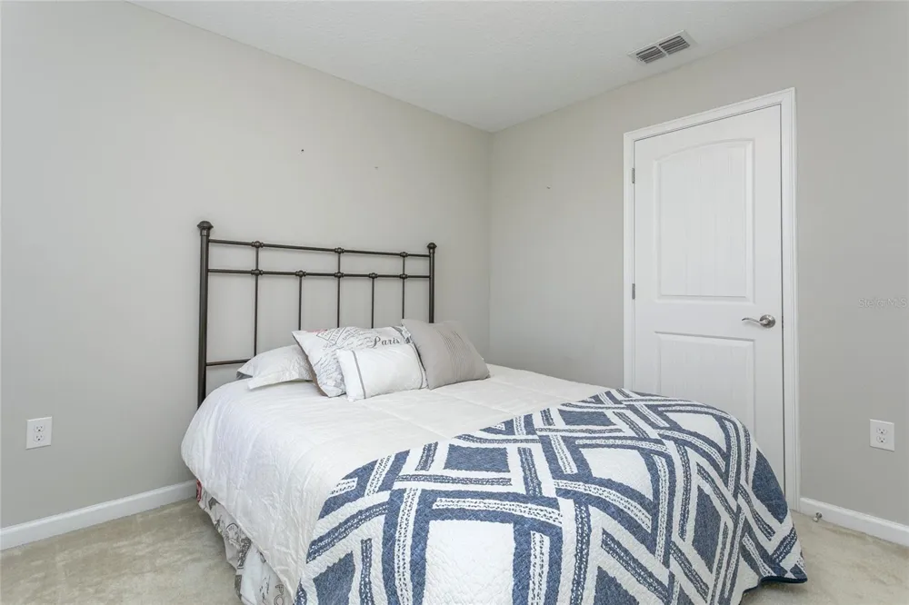 5038 SUNNYSIDE LANE Bradenton, FL 34211