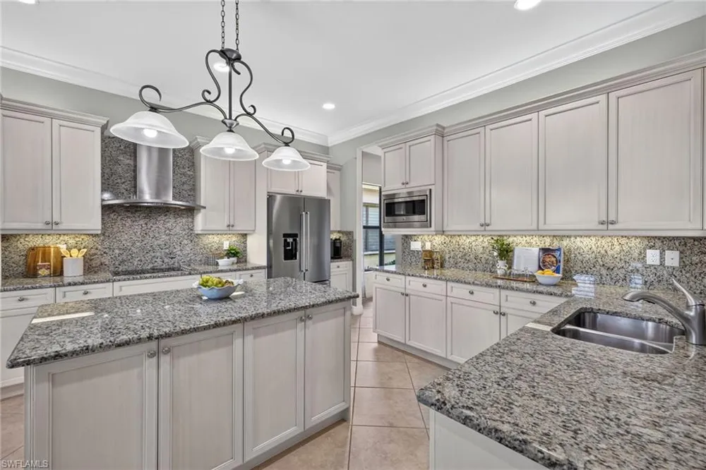 3384 Atlantic Circle Naples, FL 34119