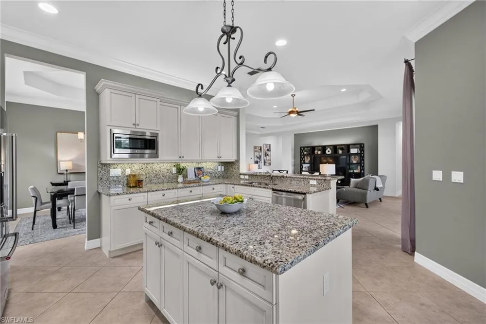 3384 Atlantic Circle Naples, FL 34119
