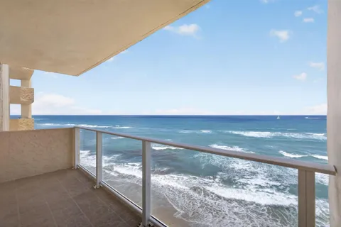 5440 Ocean Drive #807