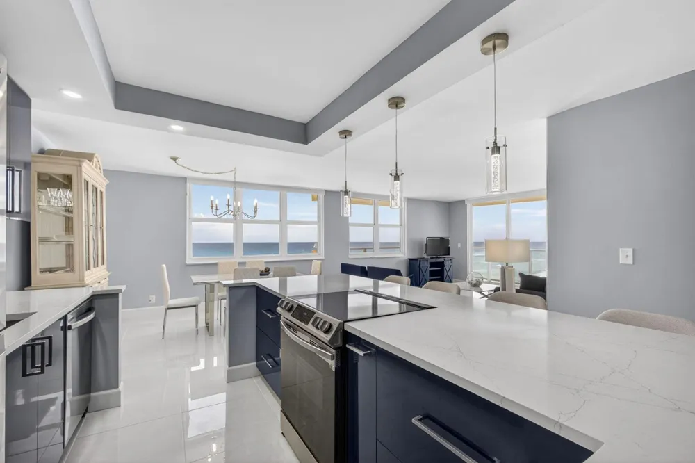 5440 Ocean Drive #807 Singer Island, FL 33404