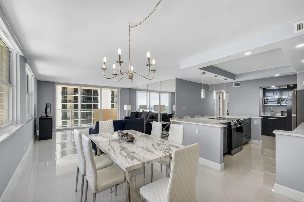 5440 Ocean Drive #807 Singer Island, FL 33404