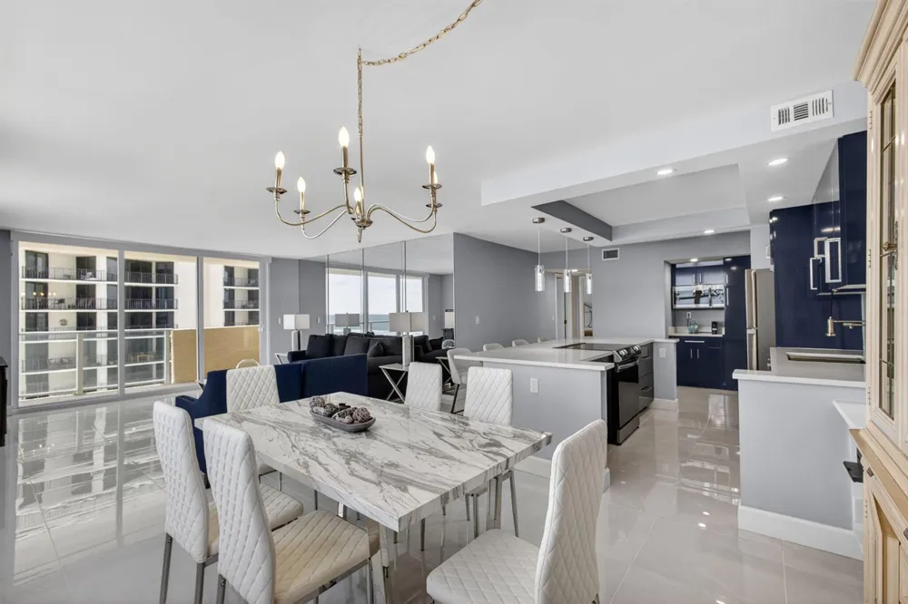 5440 Ocean Drive #807 Singer Island, FL 33404