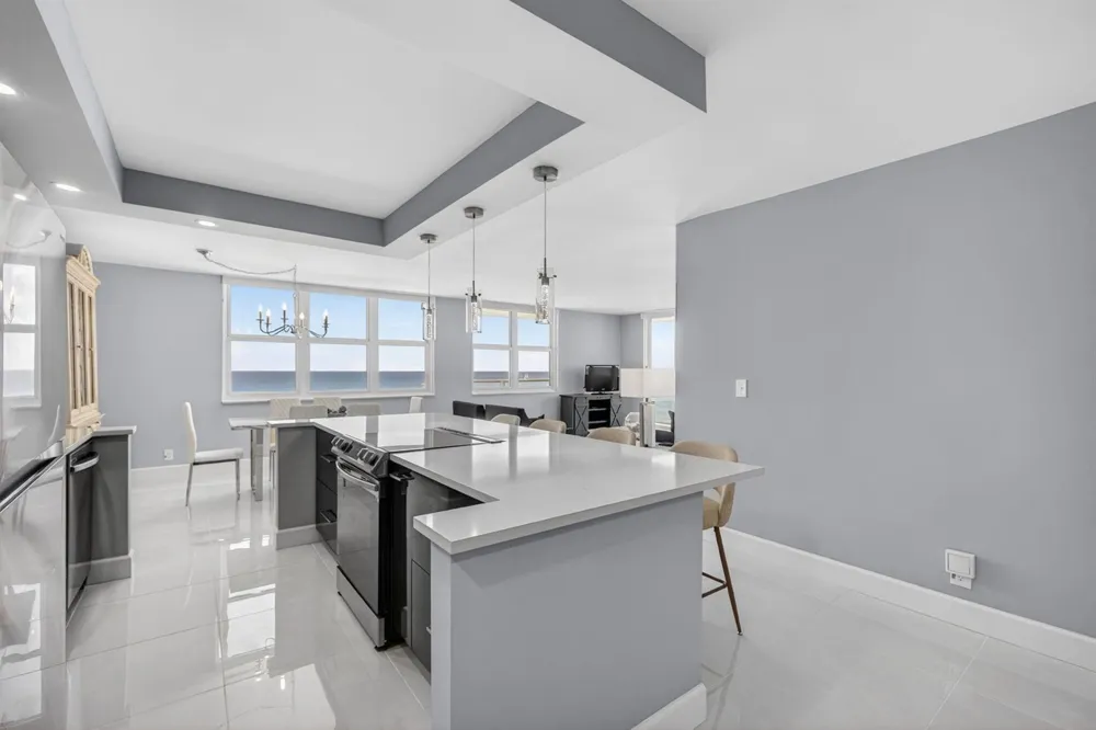 5440 Ocean Drive #807 Singer Island, FL 33404