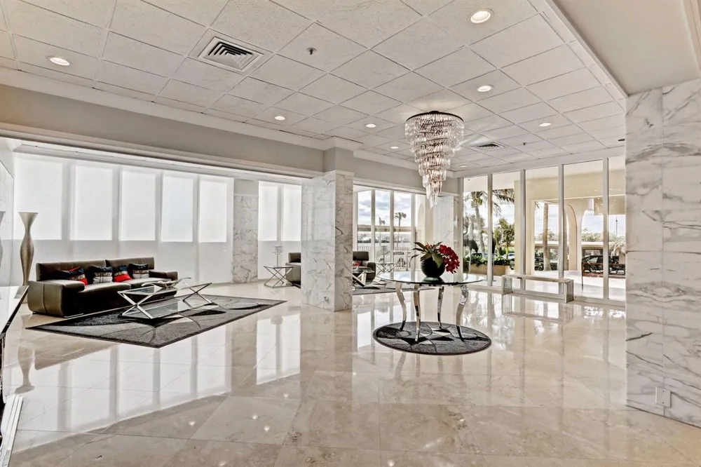 5440 Ocean Drive #807 Singer Island, FL 33404
