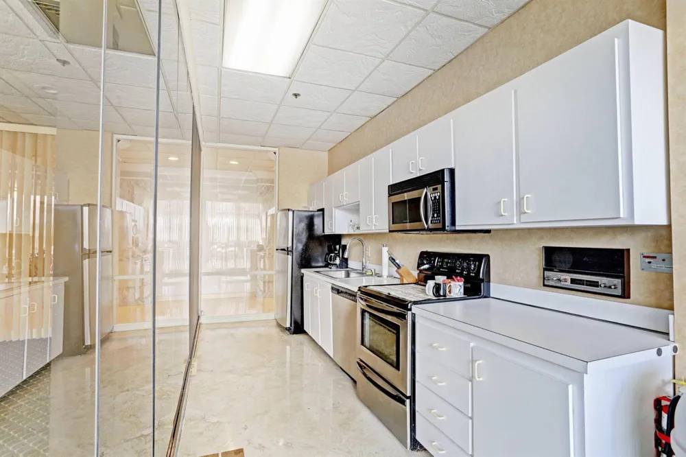 5440 Ocean Drive #807 Singer Island, FL 33404