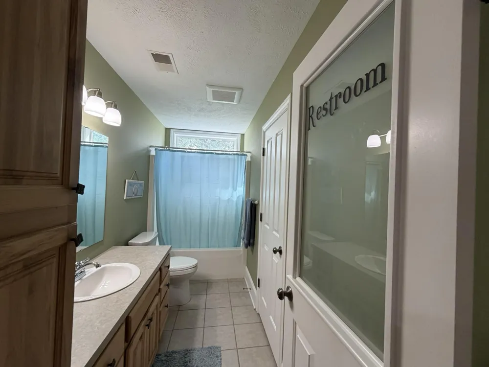 7809 Golf Meadows Drive SE Caledonia Township, MI 49316