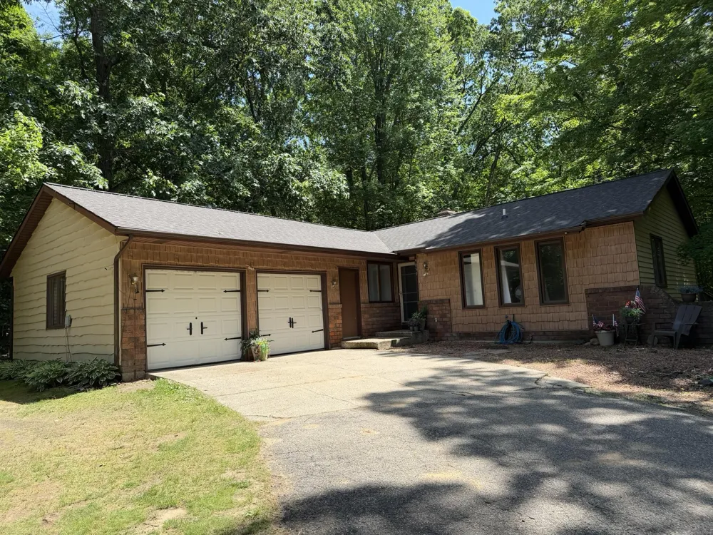 9051 Algoma Avenue NE Algoma Township, MI 49341