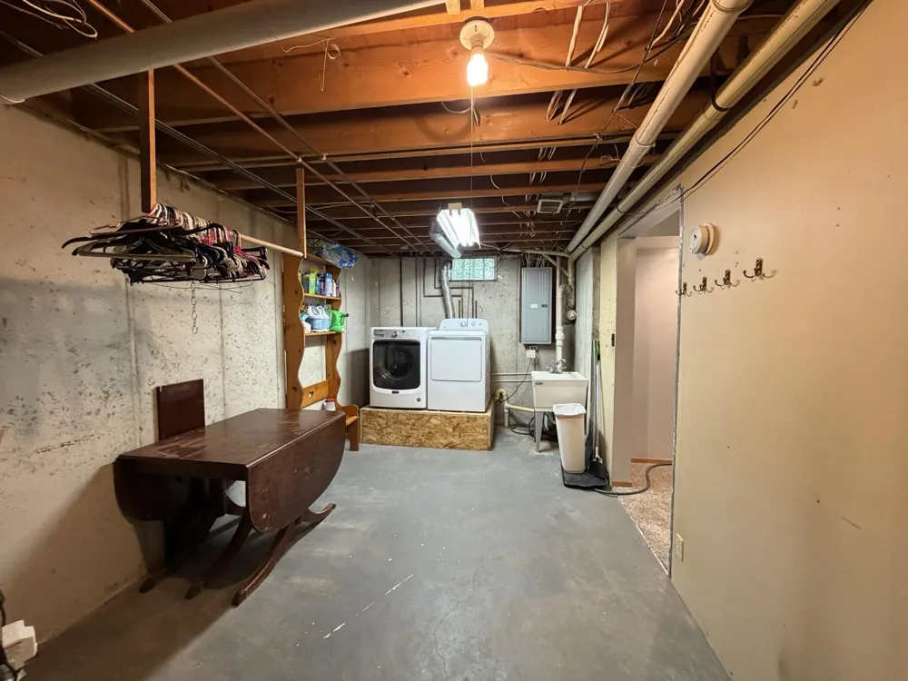 9051 Algoma Avenue NE Algoma Township, MI 49341