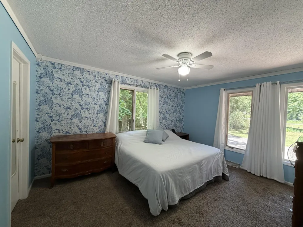 9051 Algoma Avenue NE Algoma Township, MI 49341