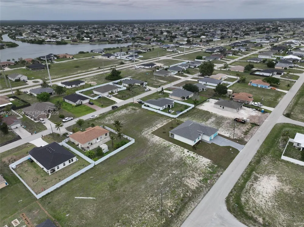 530 NW 23RD TER Cape Coral, FL 33993
